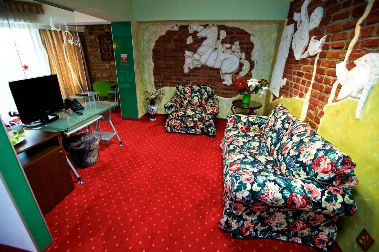 Grand Pier Boutique Luxury King And Queen Deluxe Rooms, With Free Welcome Breakfast For All Stays Up To 4 Nights Bukarest Exteriör bild