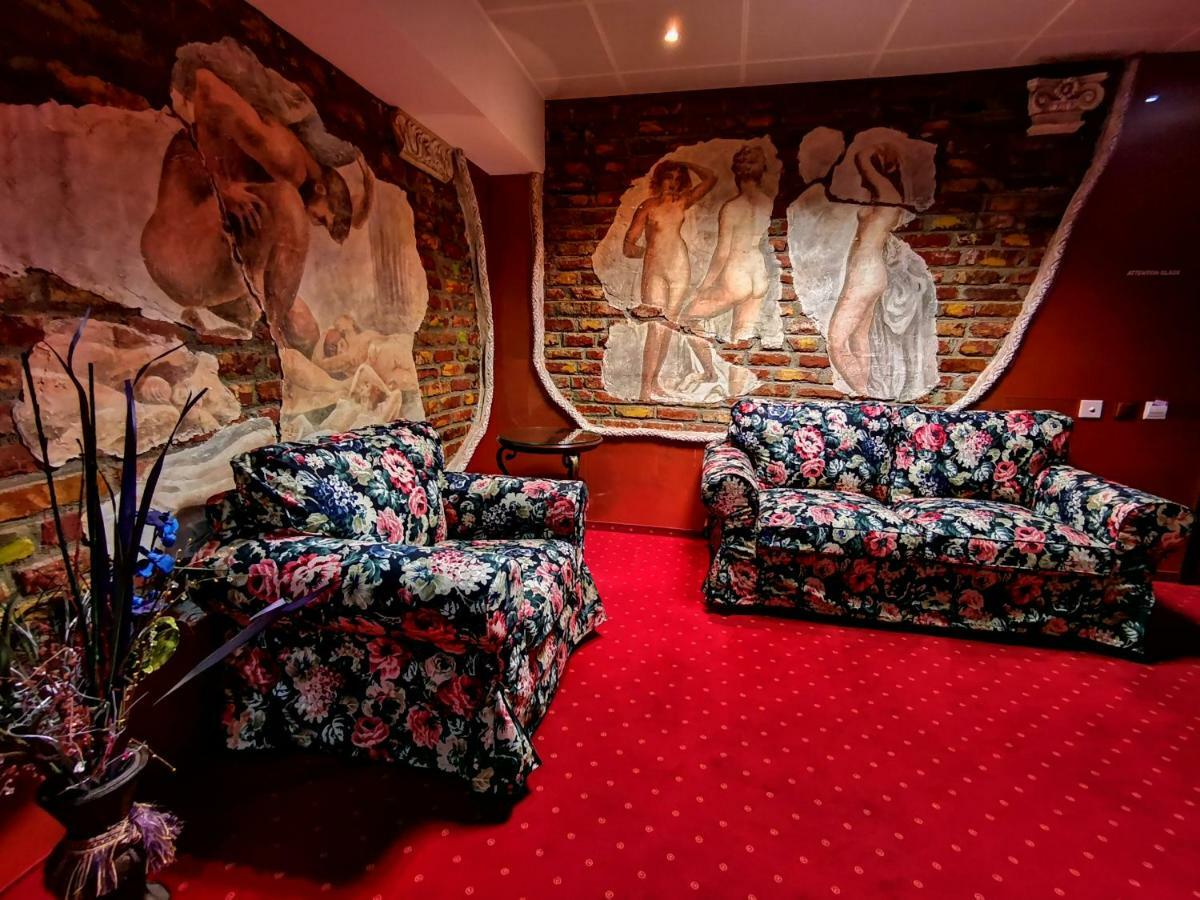 Grand Pier Boutique Luxury King And Queen Deluxe Rooms, With Free Welcome Breakfast For All Stays Up To 4 Nights Bukarest Exteriör bild