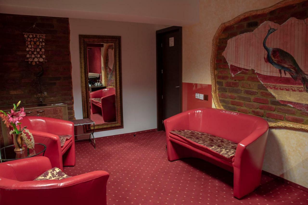 Grand Pier Boutique Luxury King And Queen Deluxe Rooms, With Free Welcome Breakfast For All Stays Up To 4 Nights Bukarest Exteriör bild
